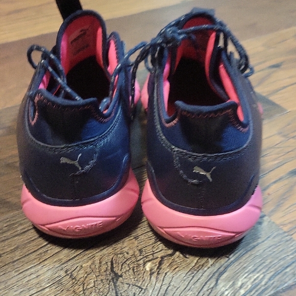 Puma Women's Dark Blue and Pink Sneakers - Picture 6 of 16